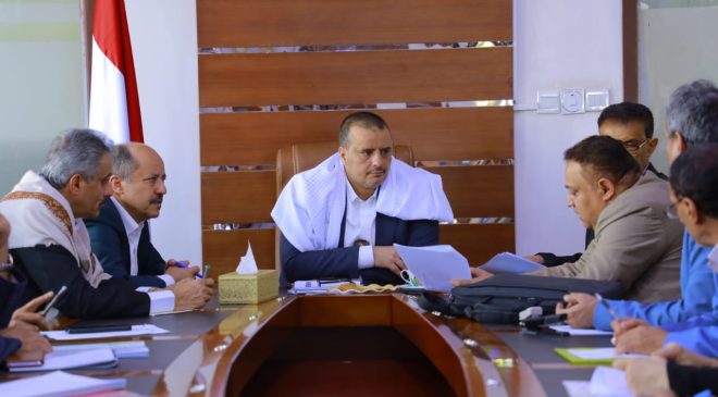 مناقشة مستوى تنفيذ التعديلات القانونية بوزارة الاقتصاد