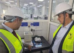 رئيس الهيئة العامة للاستثمار يزور الشركة اليمنية المصرية لصناعة الأدوية ويؤكد الحرص على توطين الصناعات الدوائية وتقديم كافة التسهيلات للمستثمرين